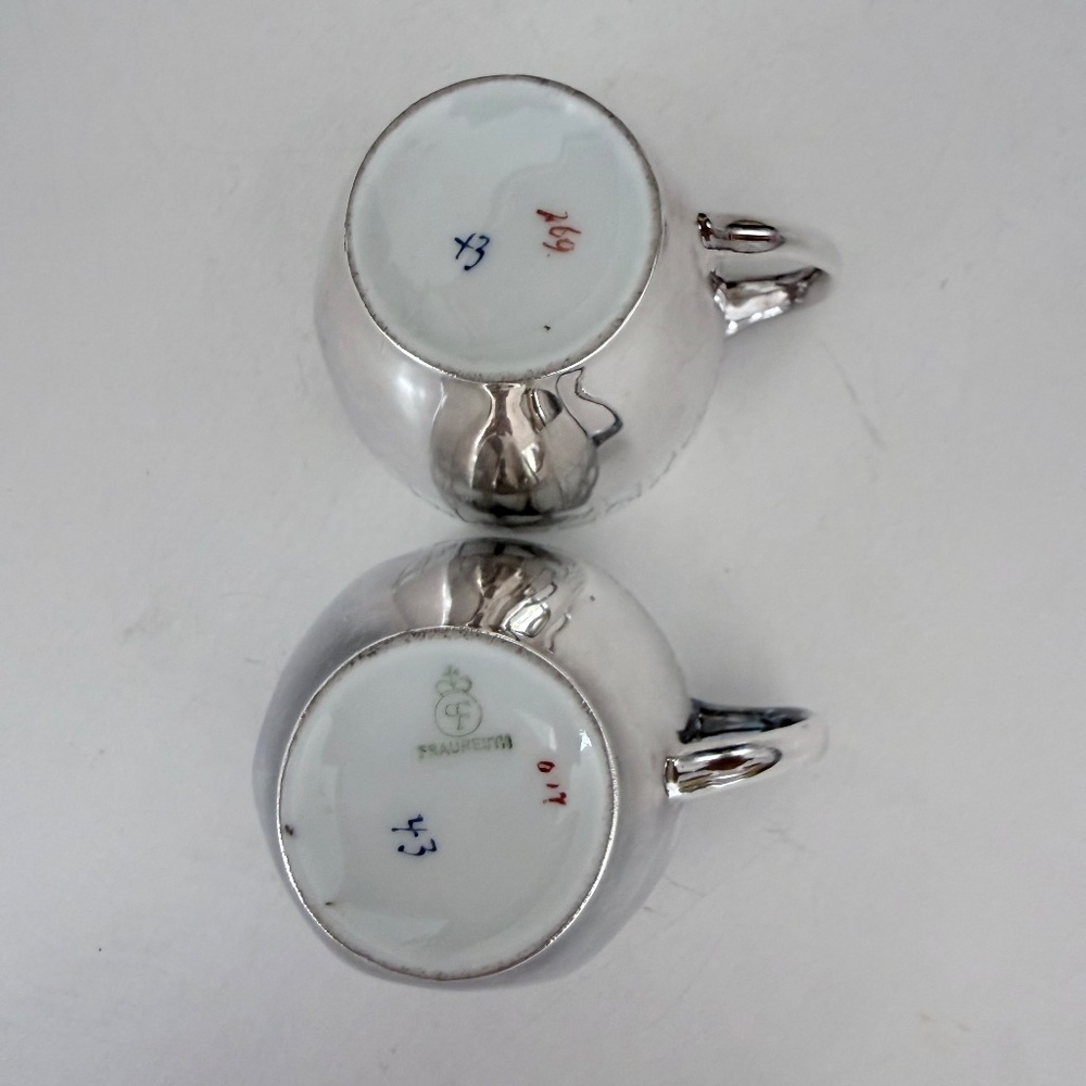 VINTAGE SET OF 2 DEMITASSE CUPS - Picture 4 of 6